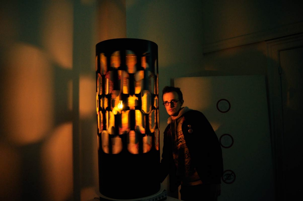 Réplique de la Dream Machine (Brion Gysin, Ian Sommerville), 2014 par Charlie Wellecam